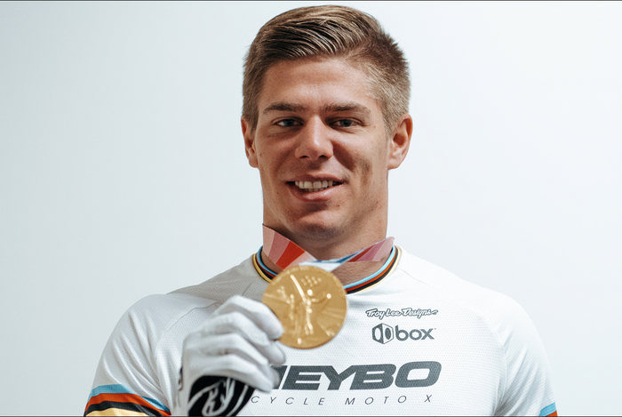 NIEK KIMMANN JOINS THE TLD BIKE FAMILY