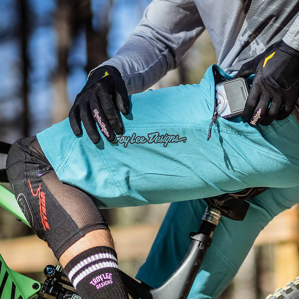 Skyline Air Short Shell Mono Black – Troy Lee Designs UK